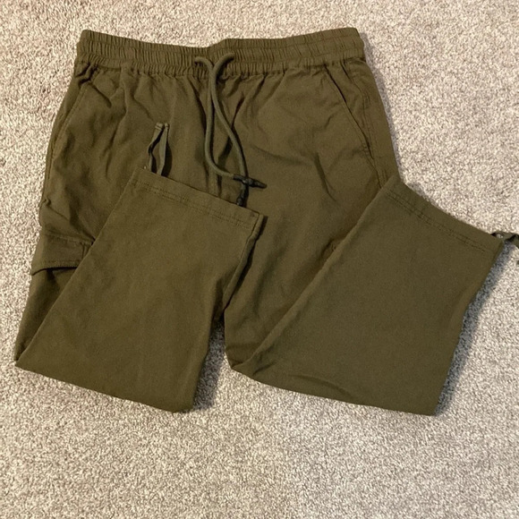 Olive Stretch Capri Pants - Picture 8 of 12